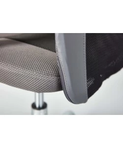 POLTRONCINA UFFICIO NERA CON BRACCIOLI E RUOTE, 55X54,5X85-95 CM